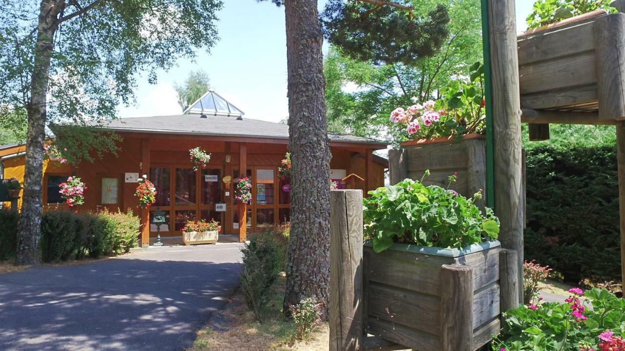 Vvf Aubrac Hotell Chaudes-Aigues Eksteriør bilde